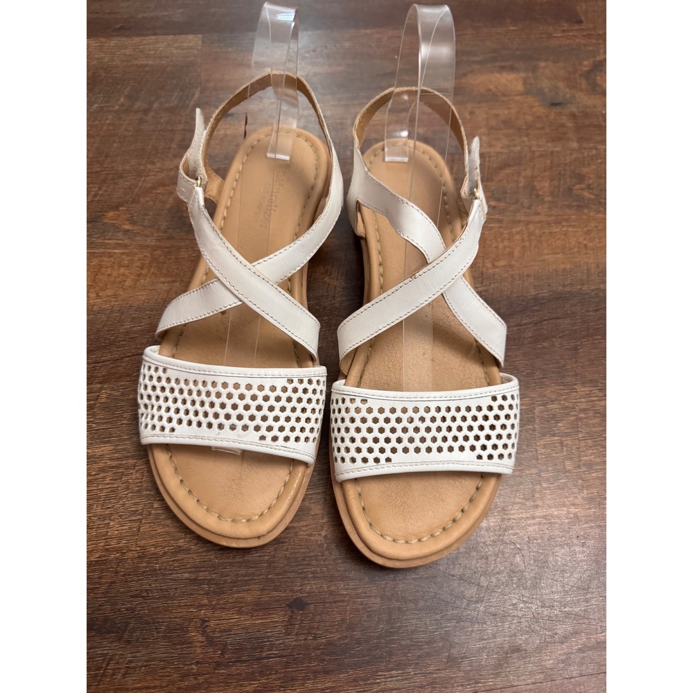 Naturalizer Women's Size 9 White Strappy Comfort Sandals Cutout Open Toe